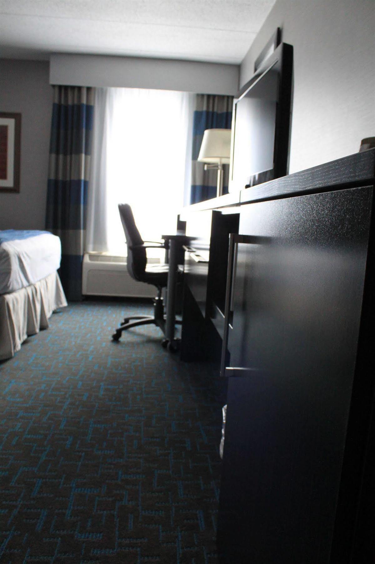 Holiday Inn Express Janesville-I-90 & Us Highway 14 By Ihg Экстерьер фото